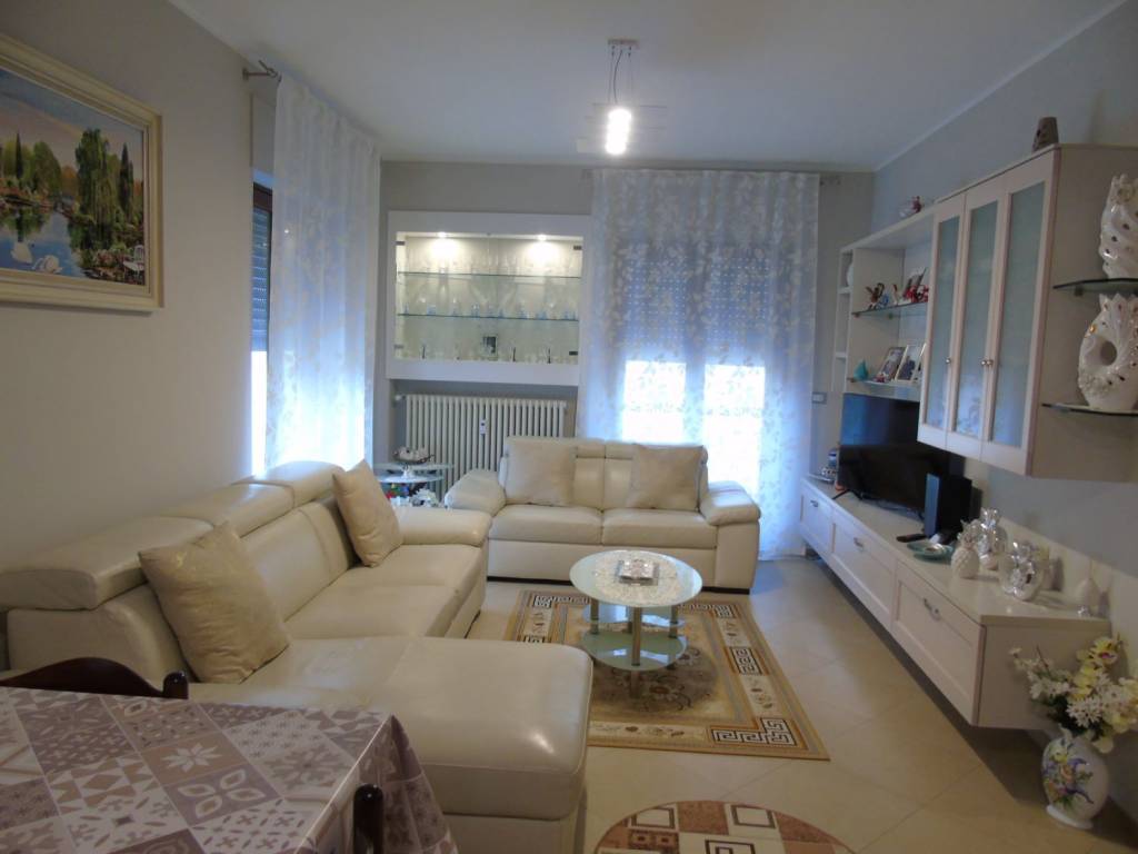 Appartamento a Cortemilia in Corso Divisioni Alpine - Foto 3