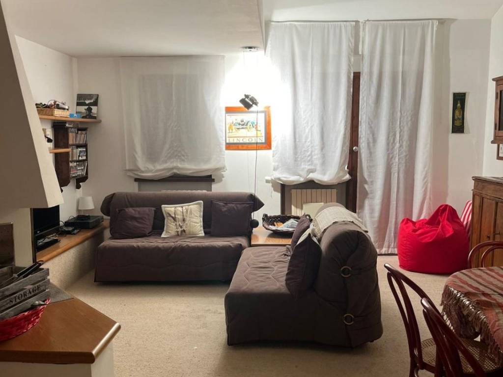 Appartamento a Valtournenche in Via Bich, 4 - Foto 2