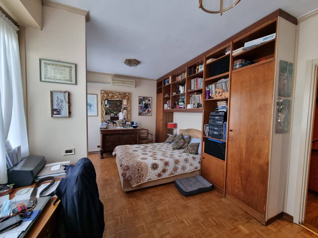 Appartamento a Varese in Viale Padre Gian Battista Aguggiari - Foto 3