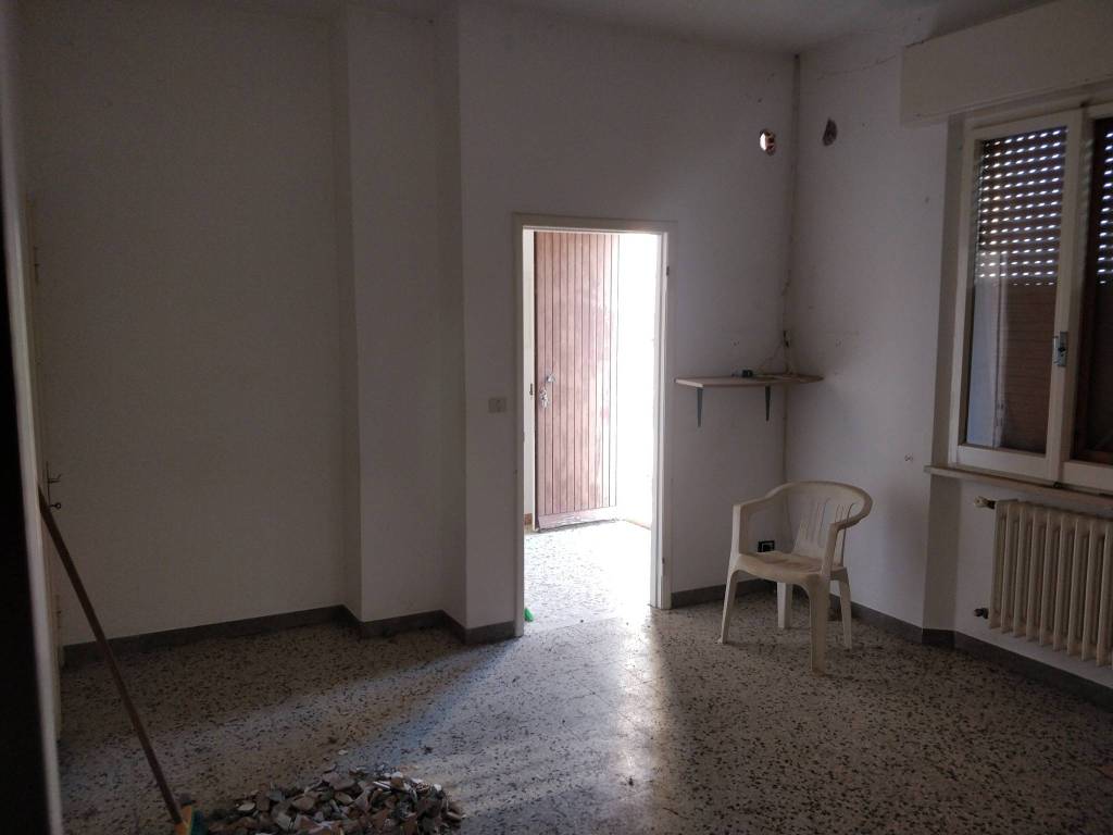 Villa a Fano in Strada Nazionale Flaminia - Foto 4
