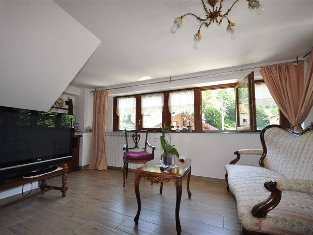Casa indipendente a Bannio anzino in Via San Pietro, 12 - Foto 3