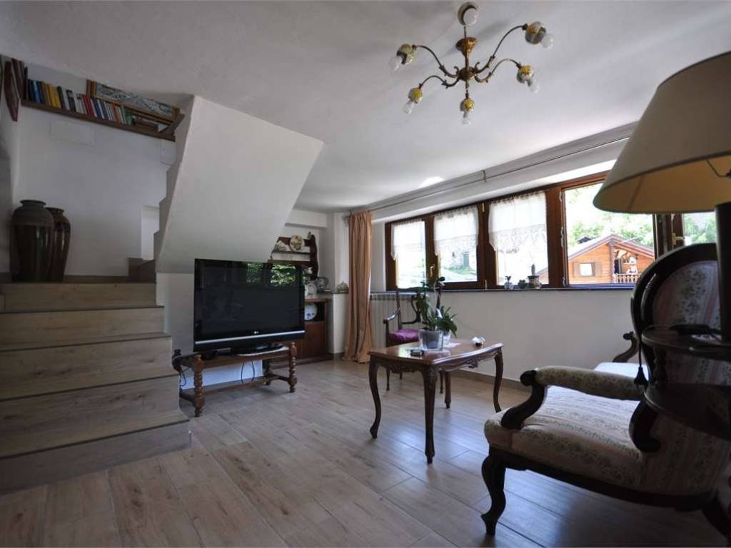 Casa indipendente a Bannio anzino in Via San Pietro, 12 - Foto 4