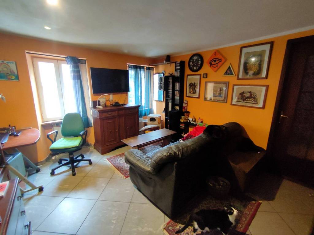 Appartamento a Verbania in Piazza Adua - Foto 4