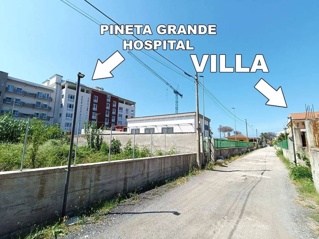 Villa a Castel volturno in Viale Paolo De Matteis - Foto 2
