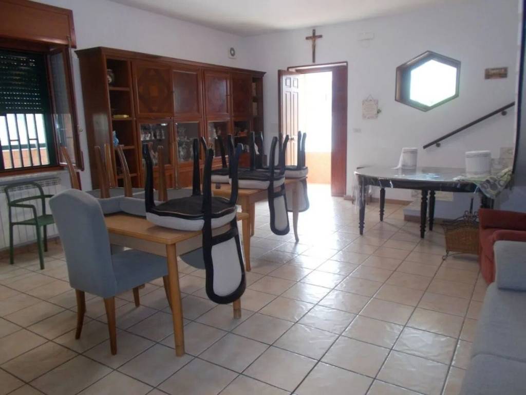 Villa a Castel volturno in Viale Paolo De Matteis - Foto 5