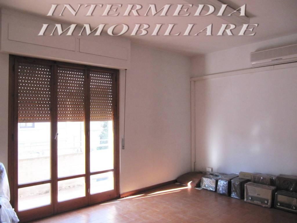 Appartamento a Montevarchi in Via Dante Alighieri - Foto 2