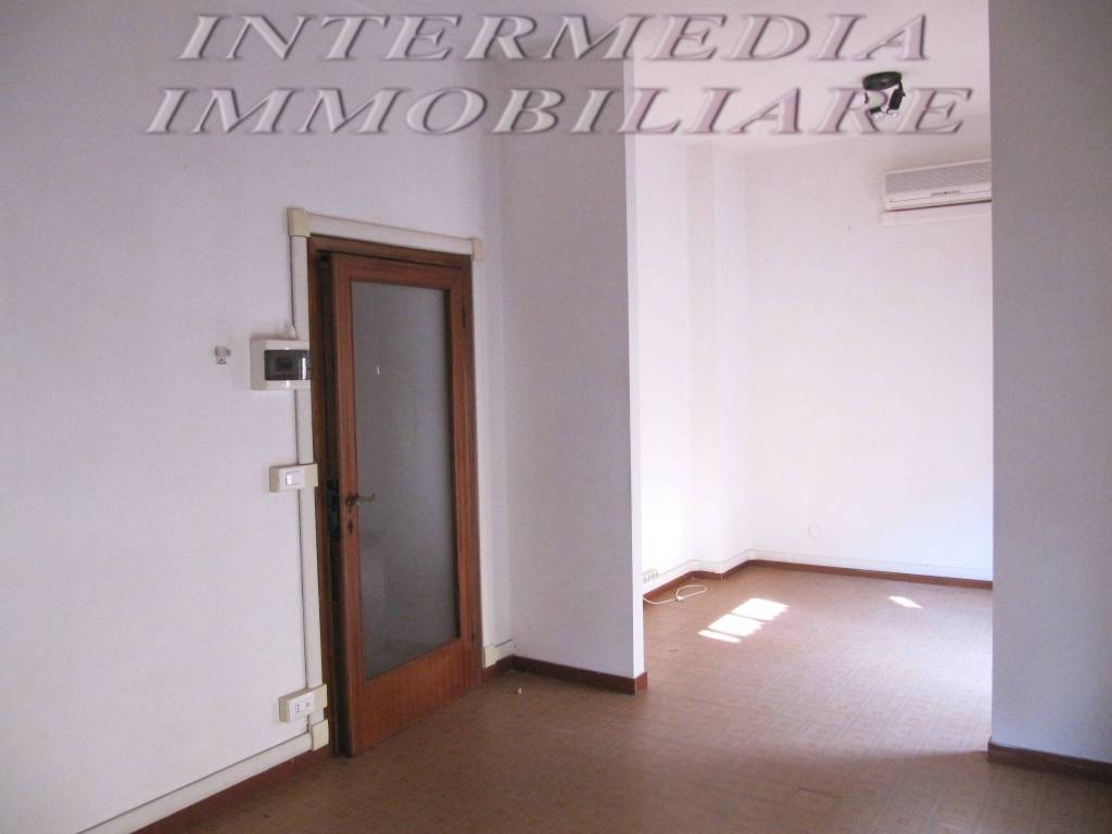 Appartamento a Montevarchi in Via Dante Alighieri - Foto 3