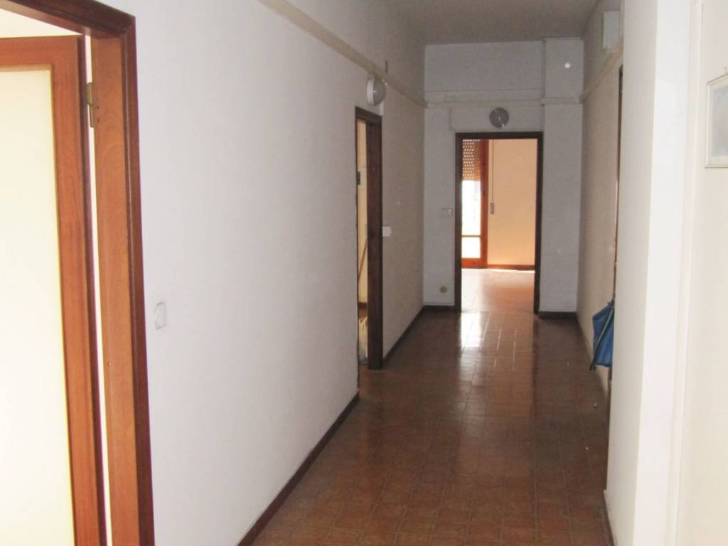 Appartamento a Montevarchi in Via Dante Alighieri - Foto 5