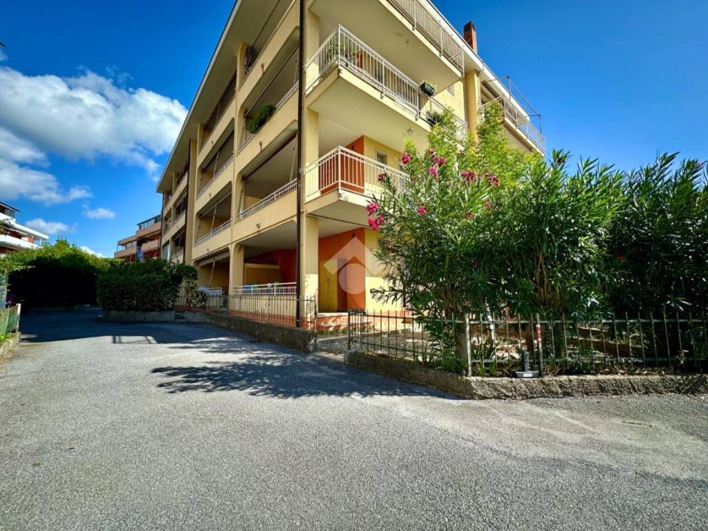 Appartamento a Andora in Via Amerigo Vespucci, 68 - Foto 3