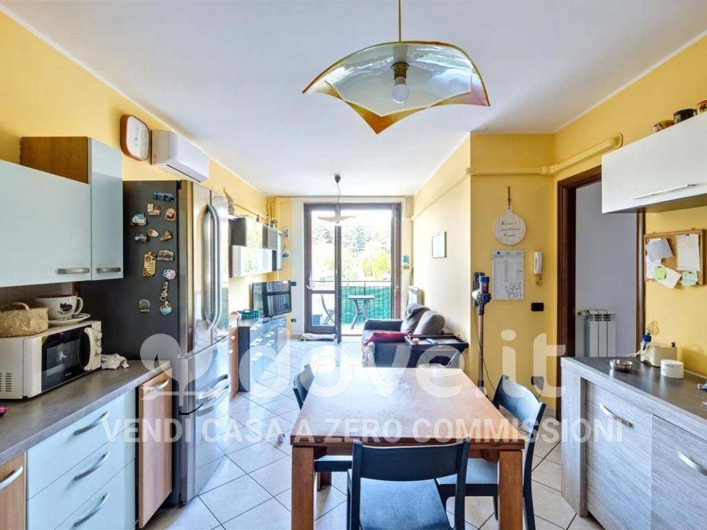 Appartamento a Tradate in Via Vittorio Alfieri, 2 - Foto 3
