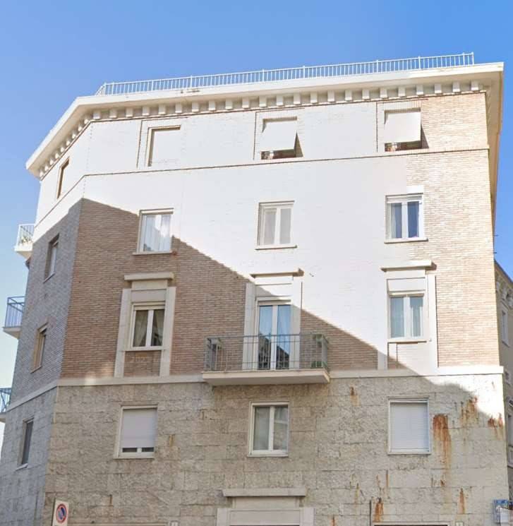 Appartamento a Ancona in Piazza Benvenuto Stracca - Foto 3