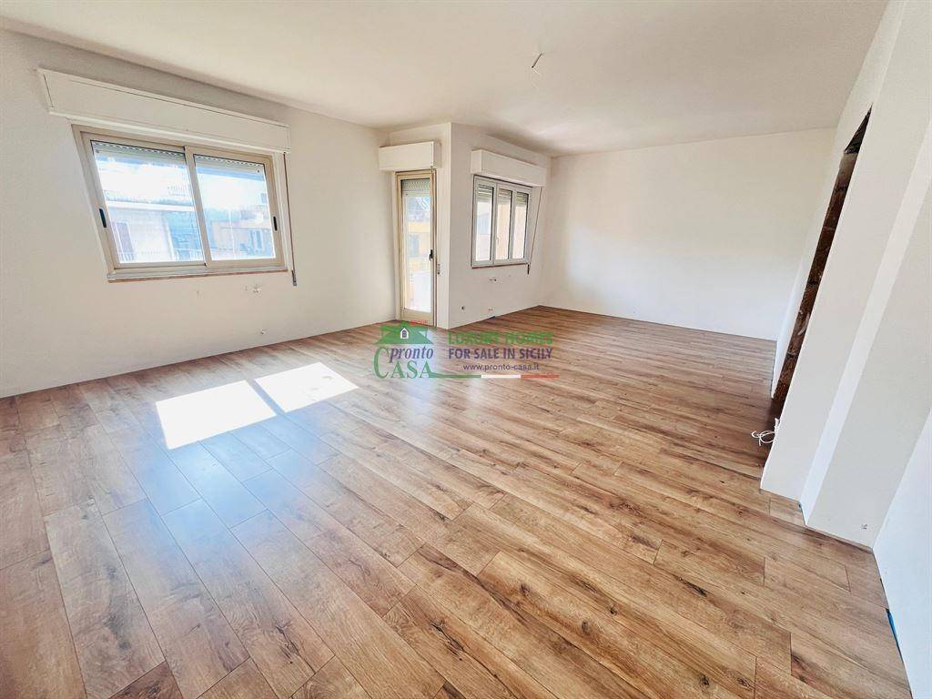 Appartamento a Comiso in Viale Della Resistenza - Foto 5