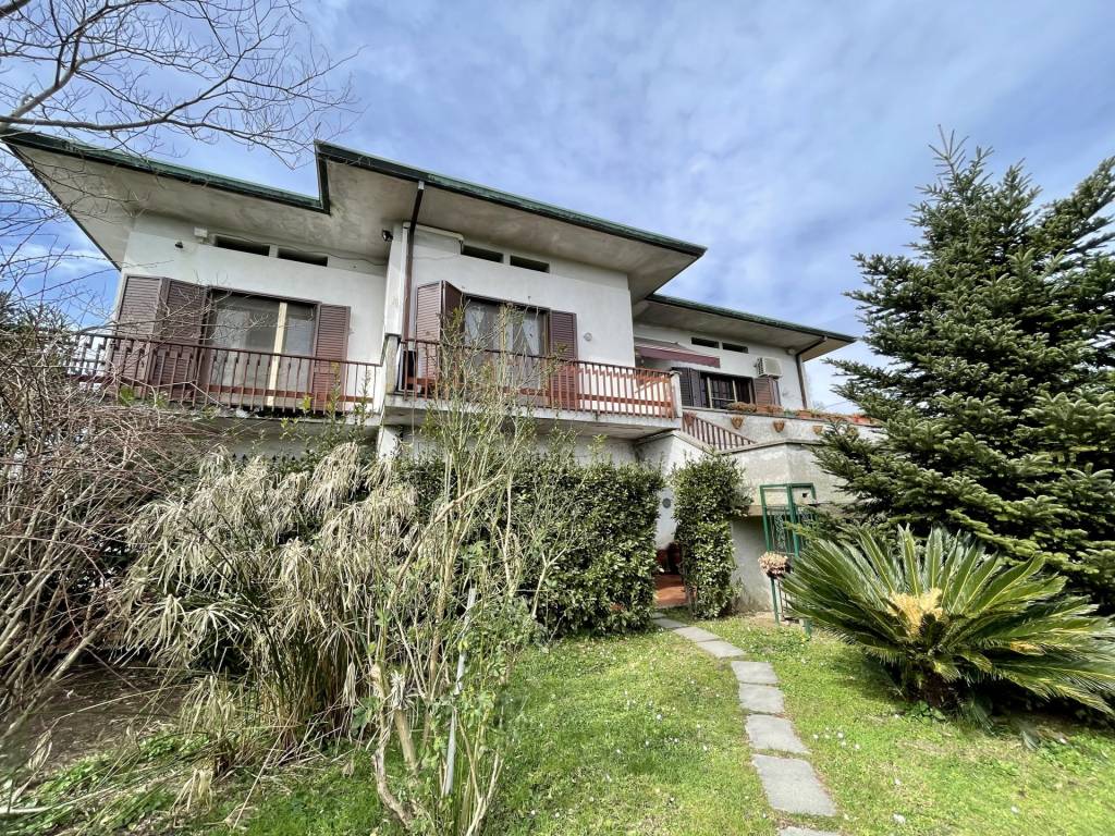 Villa a Porcari - Foto 4