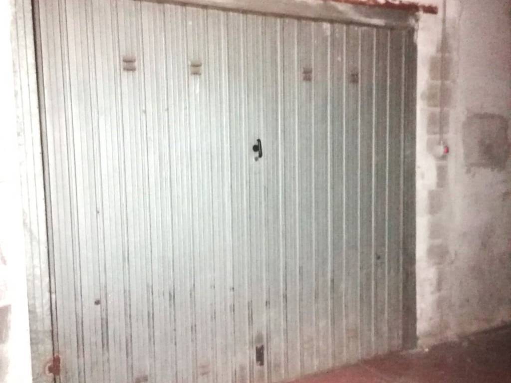 Box / garage a Maddaloni in Via Napoli, 121 - Foto 4