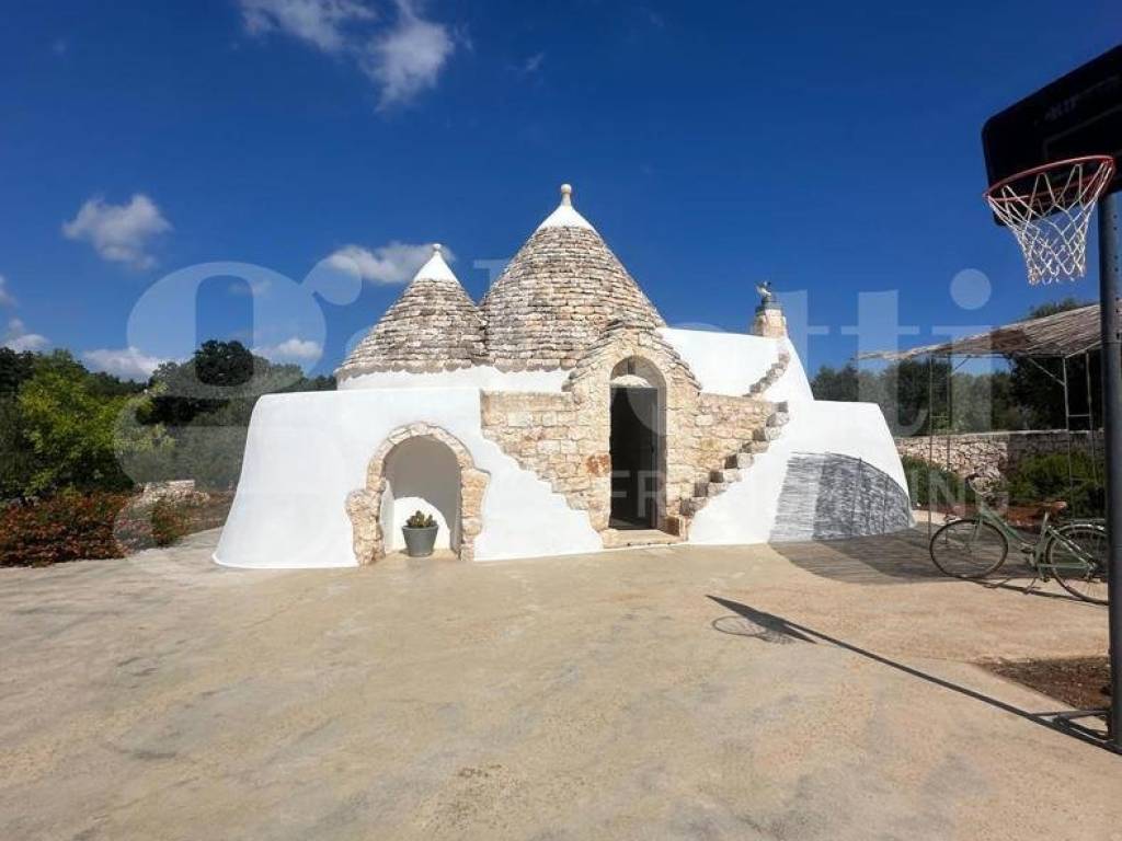 Villa a Ostuni in C.DA SAN BENEDETTO, sn - Foto 4