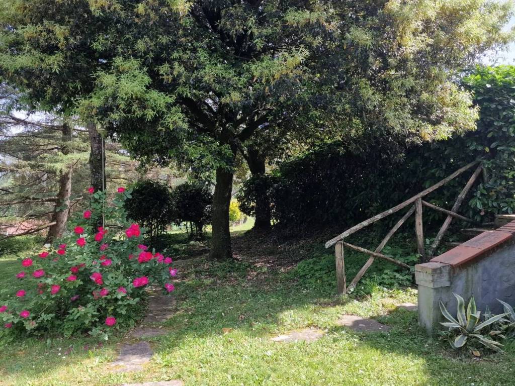 Villa a Vaiano in Via Emilio Bertini - Foto 2