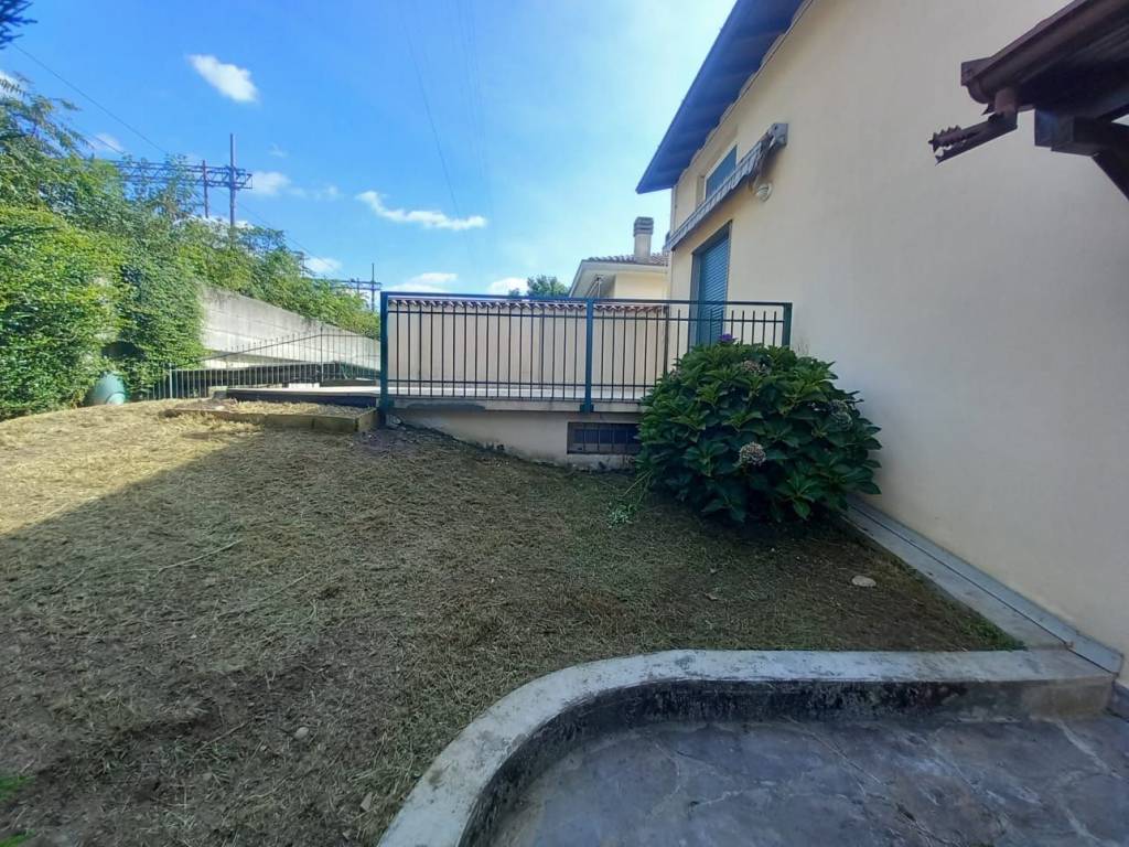 Appartamento a Calolziocorte in Via Istria, 13 - Foto 4