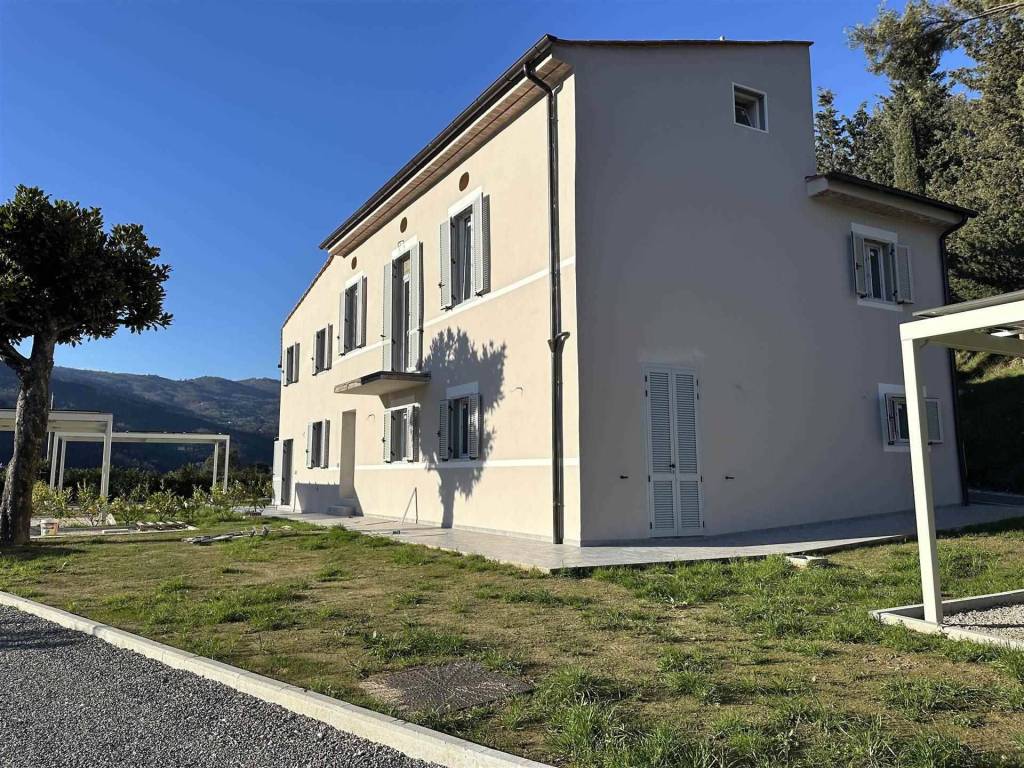 Casa indipendente a Pistoia in Via Pieve a Celle - Foto 4