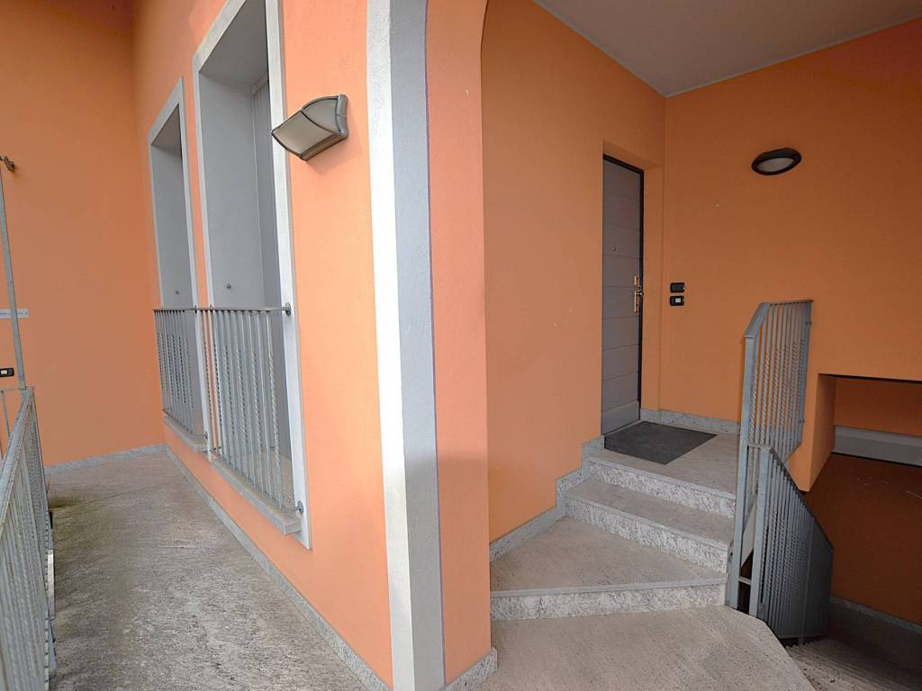 Appartamento a Merate in Piazza Giulio Prinetti, 29 - Foto 4