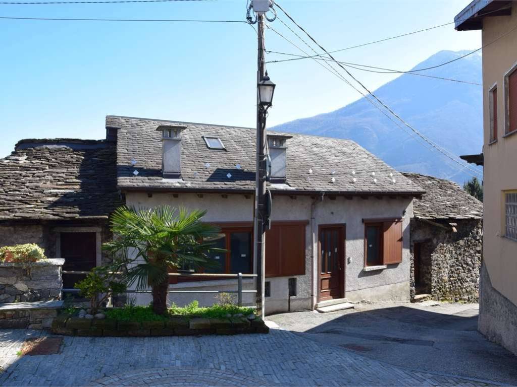 Casa indipendente a Premosello-chiovenda in via Villa, 11 - Foto 2