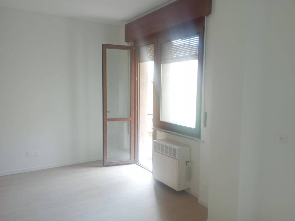 Appartamento a Como in Via Giuseppe Gorio, 17 - Foto 2