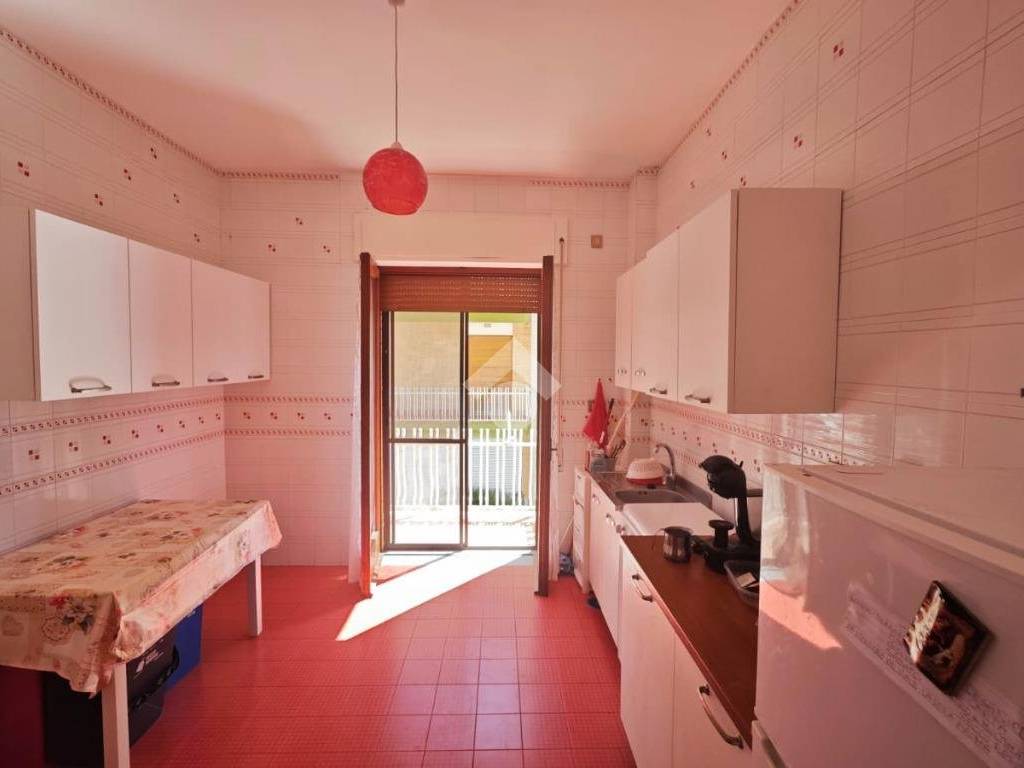 Appartamento a Minturno in Piazza Adalgiso Eugenio Merola, 76 - Foto 2