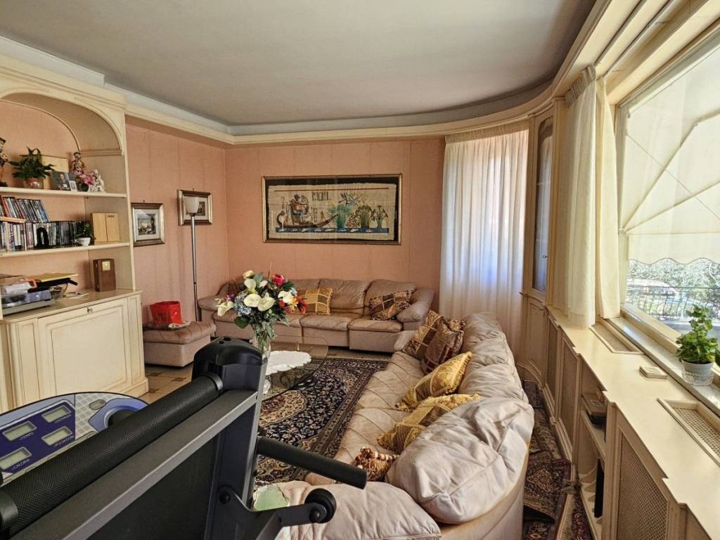 Villa a Genzano di roma in Viale Unione Sovietica - Foto 2