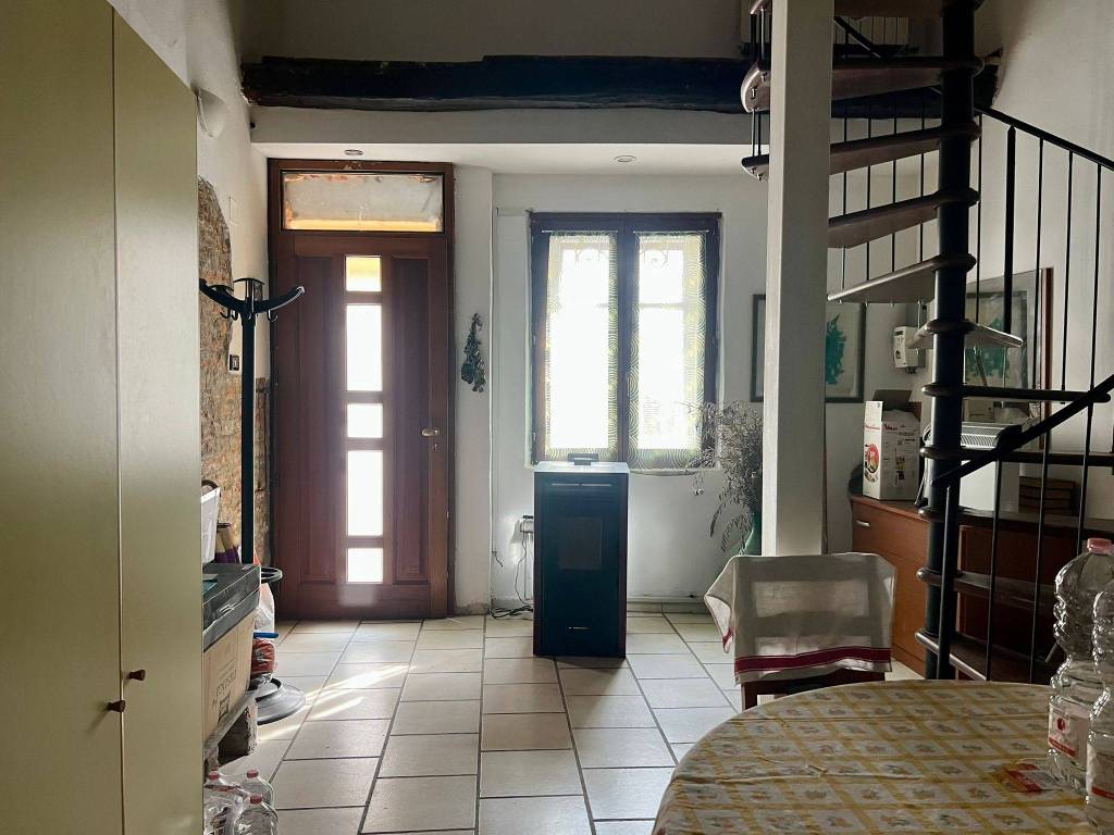 Appartamento a Palestro in Via Vittorio Emanuele II, 48 - Foto 2