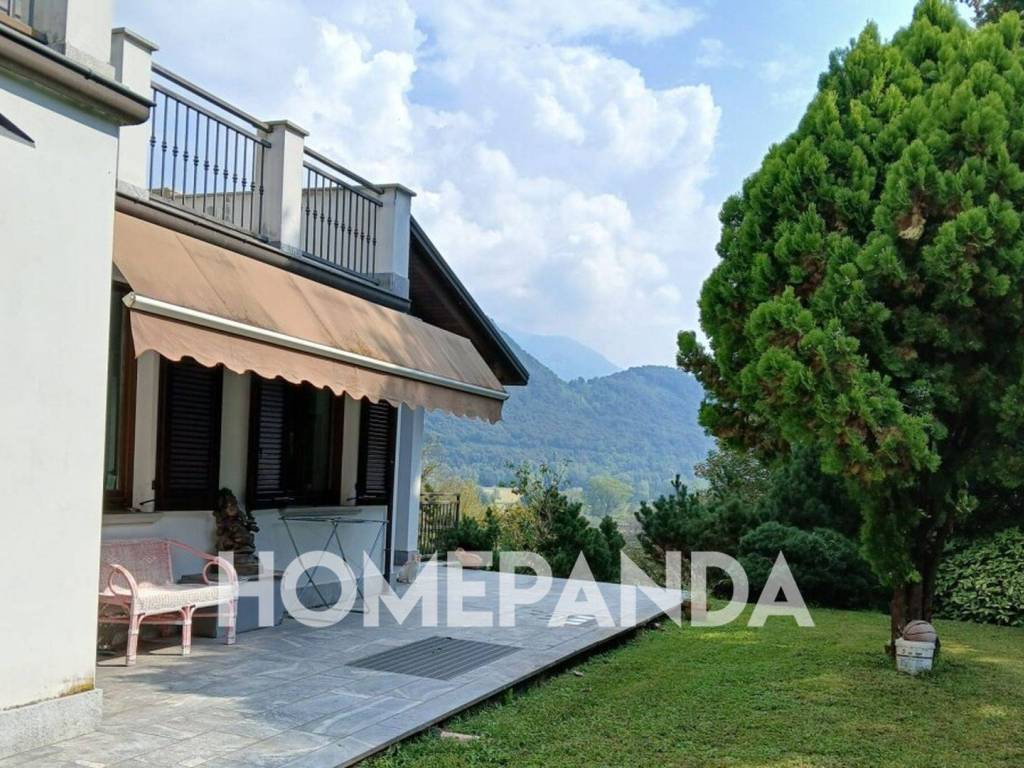 Villa a Brivio in Via Comm. Luisa Recli Biancardi, 10 - Foto 2