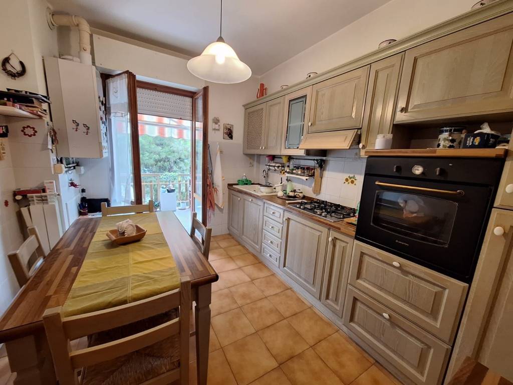 Appartamento a Civitanova marche in Via Capitano Umberto Cagni, 49 - Foto 2