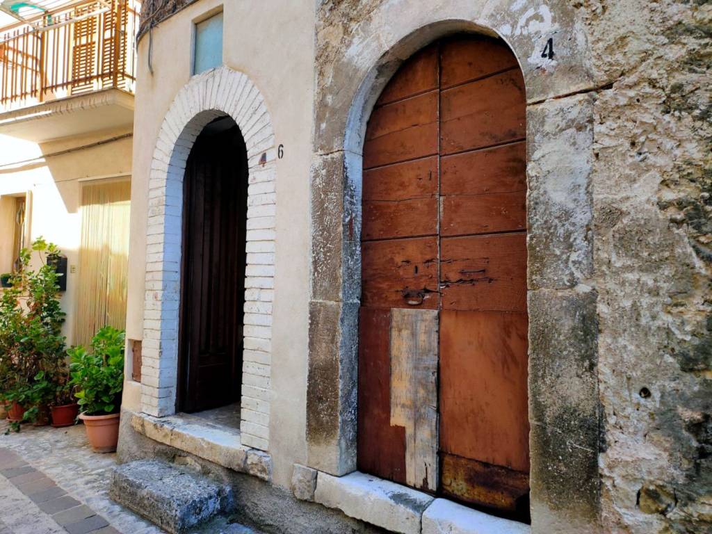 Casa indipendente a Caramanico terme in Via del Morrone - Foto 5