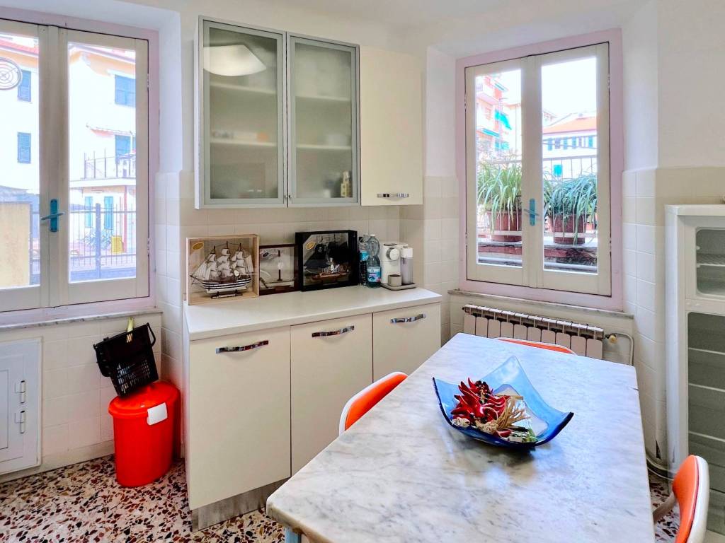 Appartamento a Varazze in Via Gavarone - Foto 4