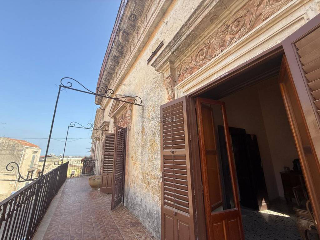 Casa indipendente a Ispica in Corso Vittorio Emanuele - Foto 2