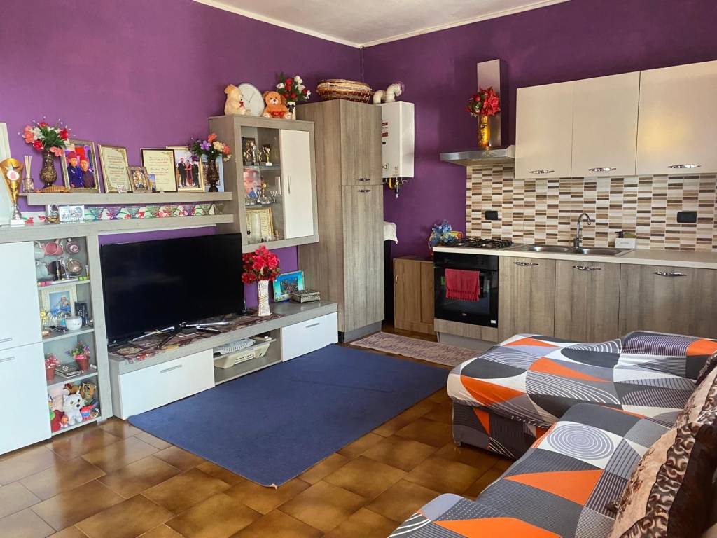 Appartamento a Castiglione delle stiviere in Via Carpenedolo, 54 - Foto 2
