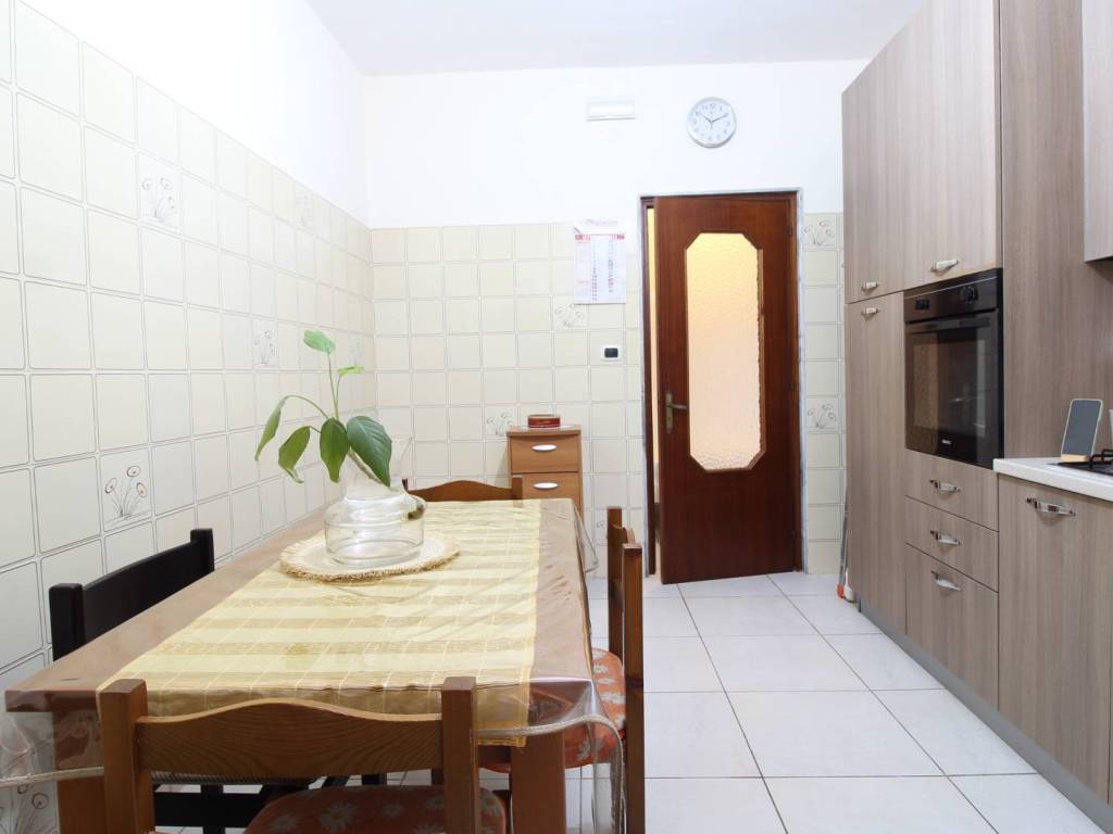 Appartamento a Capurso in Via Ognissanti - Foto 3