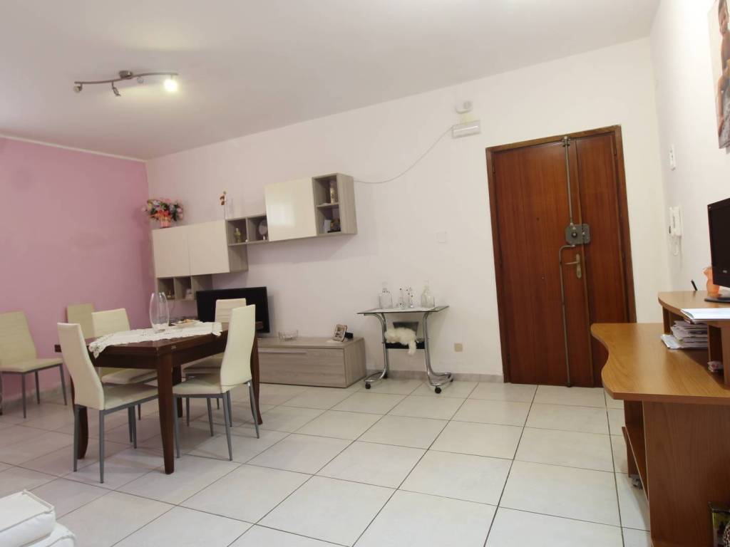 Appartamento a Capurso in Via Ognissanti - Foto 4