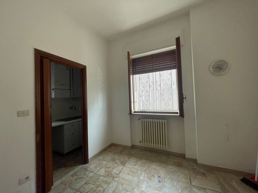 Appartamento a Asti in Via Giovan Battista Pergolesi - Foto 4