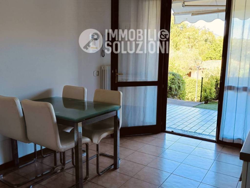Appartamento a Manerba del garda in VIA MOLARIA, 7 - Foto 2