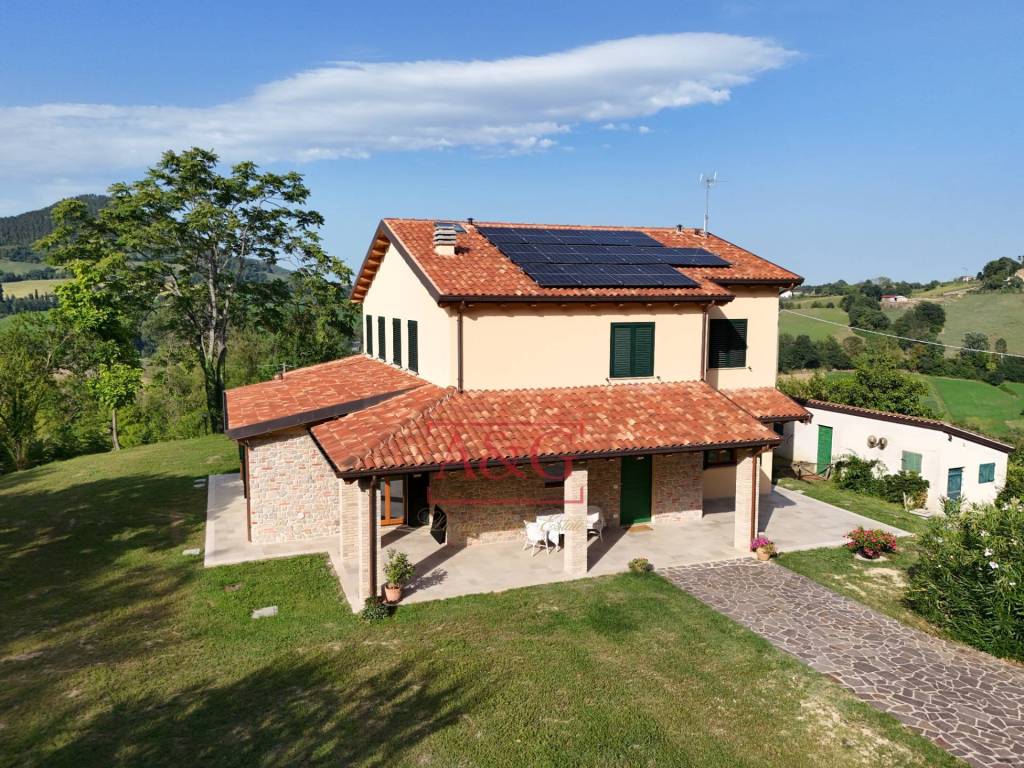 Villa a Montefortino in Località cese - Foto 2