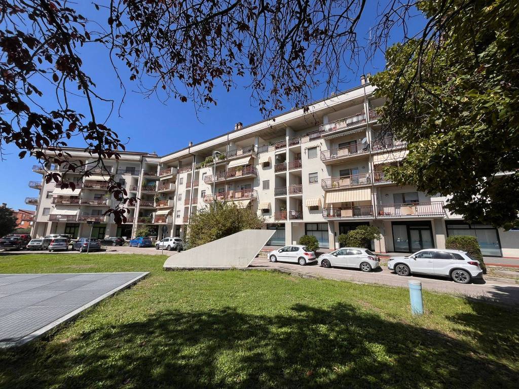 Appartamento a Bastia umbra in Via Foligno, 17 - Foto 2