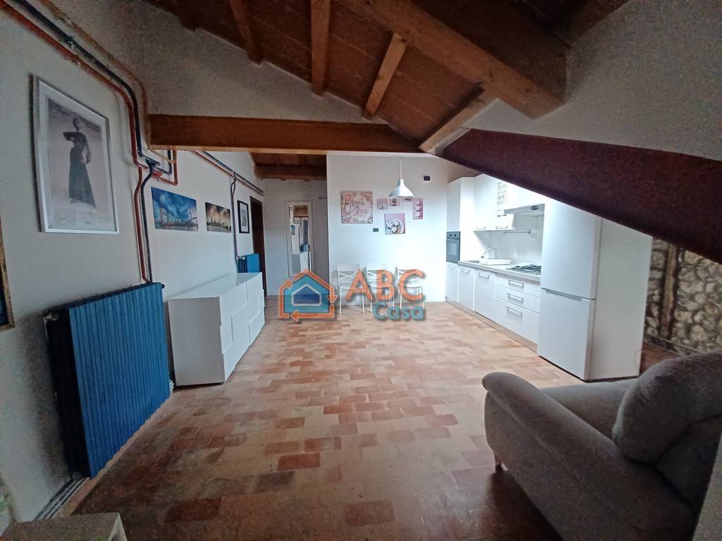 Appartamento a Montecchio maggiore in Via Duomo - Foto 5