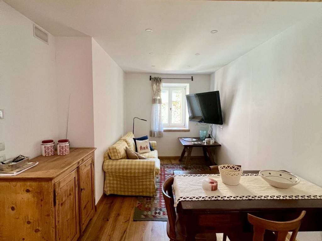 Appartamento a Romeno - Foto 2