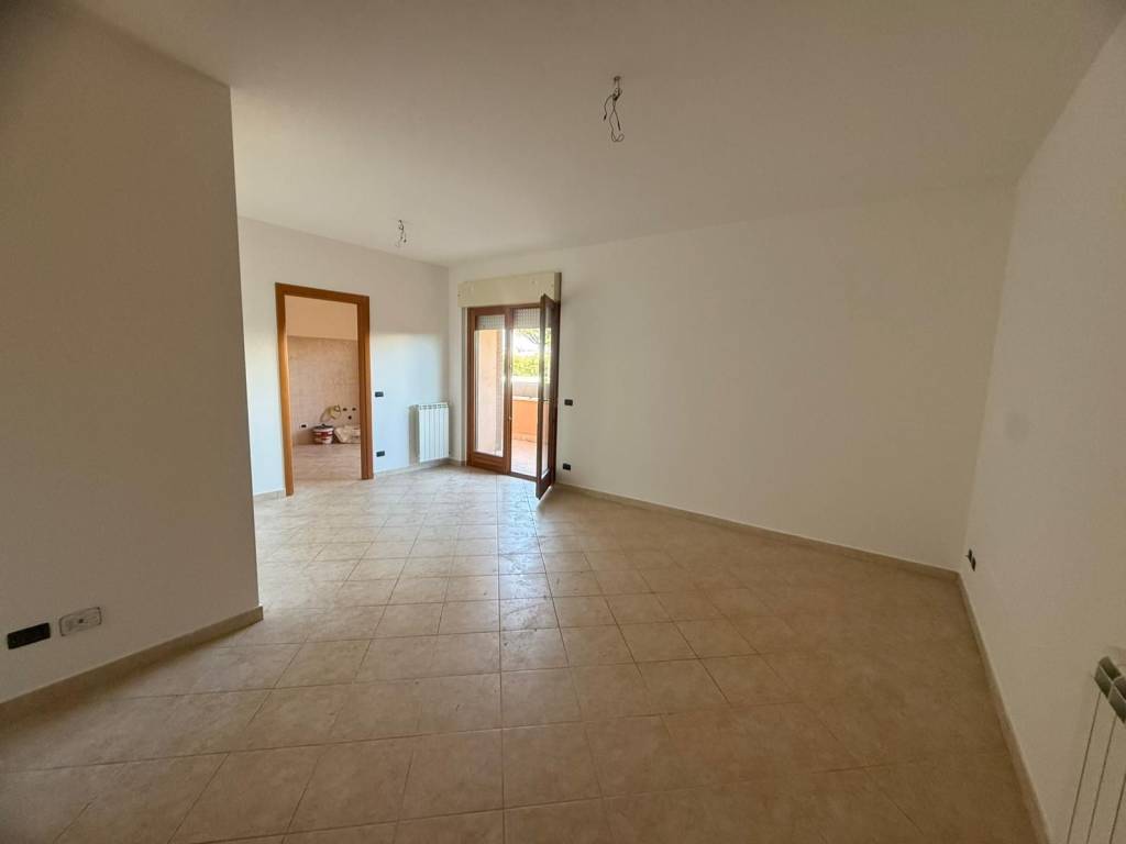 Appartamento a Aprilia in Via Basilicata - Foto 3