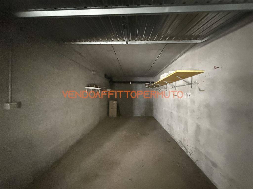 Box / garage a Calcinate in VIA FALCONE - Foto 2