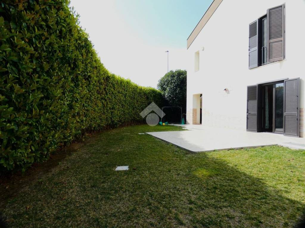 Villetta a schiera a Policoro in Via Isabella Della Rovere, 14 - Foto 2