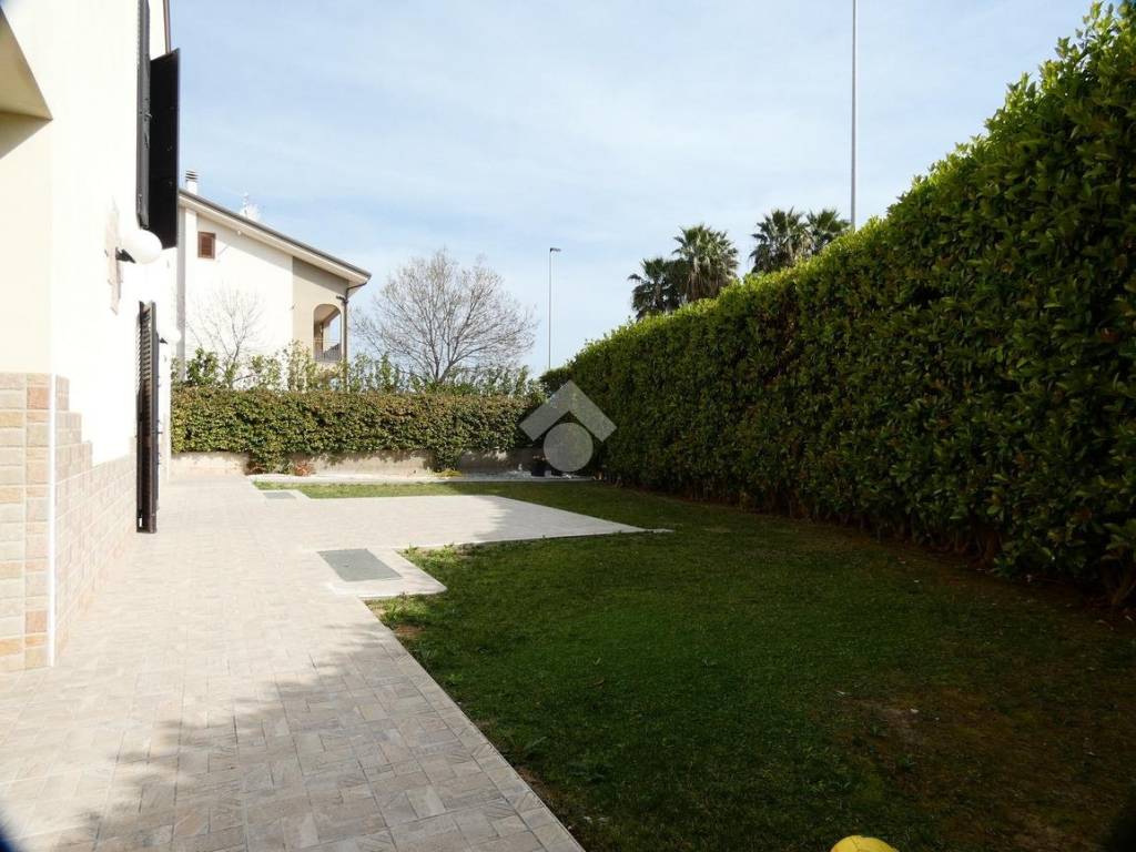 Villetta a schiera a Policoro in Via Isabella Della Rovere, 14 - Foto 3