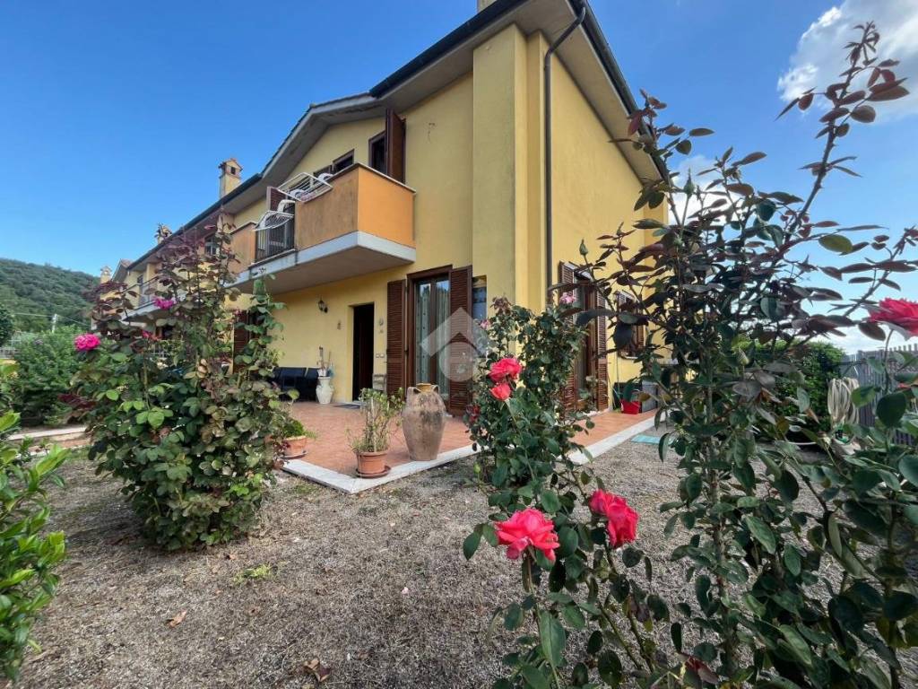 Appartamento a Amelia in STRADA DI SANTA MARIA - Foto 2