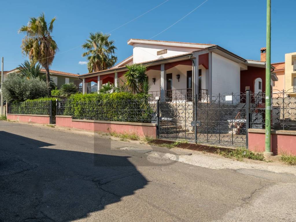 Villa a Capoterra in Via Sardegna - Foto 3
