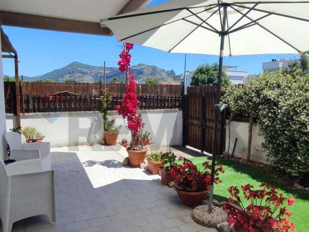 Appartamento a Terracina in VIA BONIFICATORI DELLA PALUDE PONTINA, 18 - Foto 3