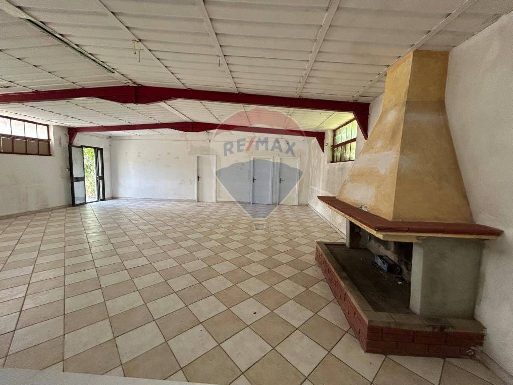 Immobile a Dolianova in strata statale 466 - Foto 3